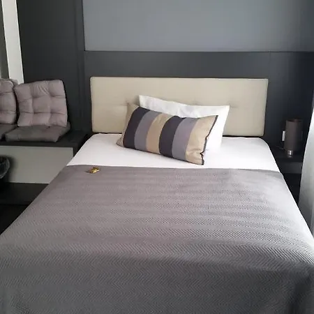 Appart-hotel, Roentgenstrasse Appart hôtel 3*