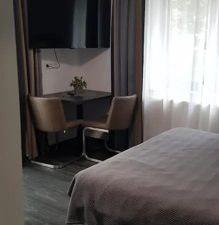 Appart-hotel, Roentgenstrasse 3*