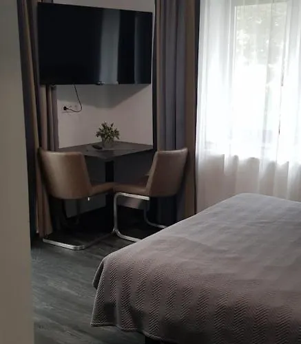 Appart-hotel, Roentgenstrasse 3*